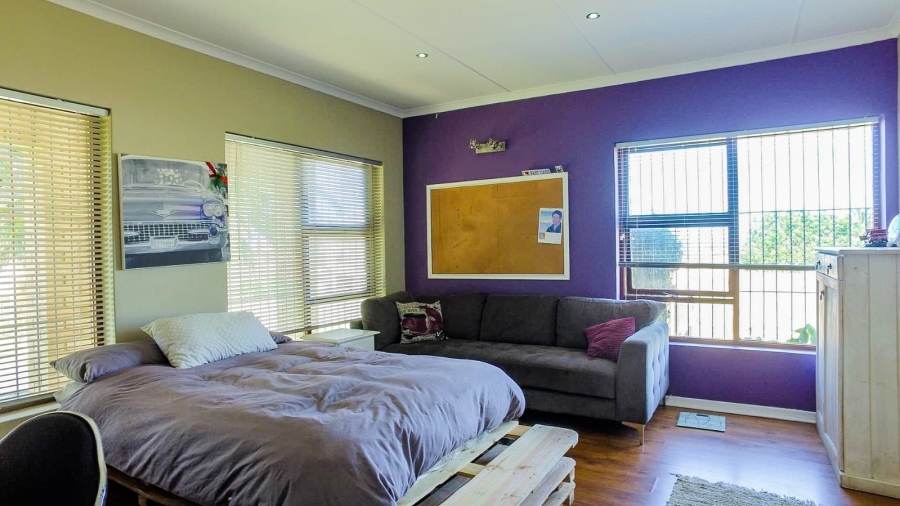 3 Bedroom Property for Sale in Wavecrest Eastern Cape